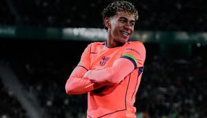 Pemain Barcelona Lamine Yamal merayakan gol pada laga La Liga/Liga Spanyol antara Elche vs Barcelona di Elche, Spanyol, Sabtu, 31 Januari 2026. (AP Photo/Jose Breton)