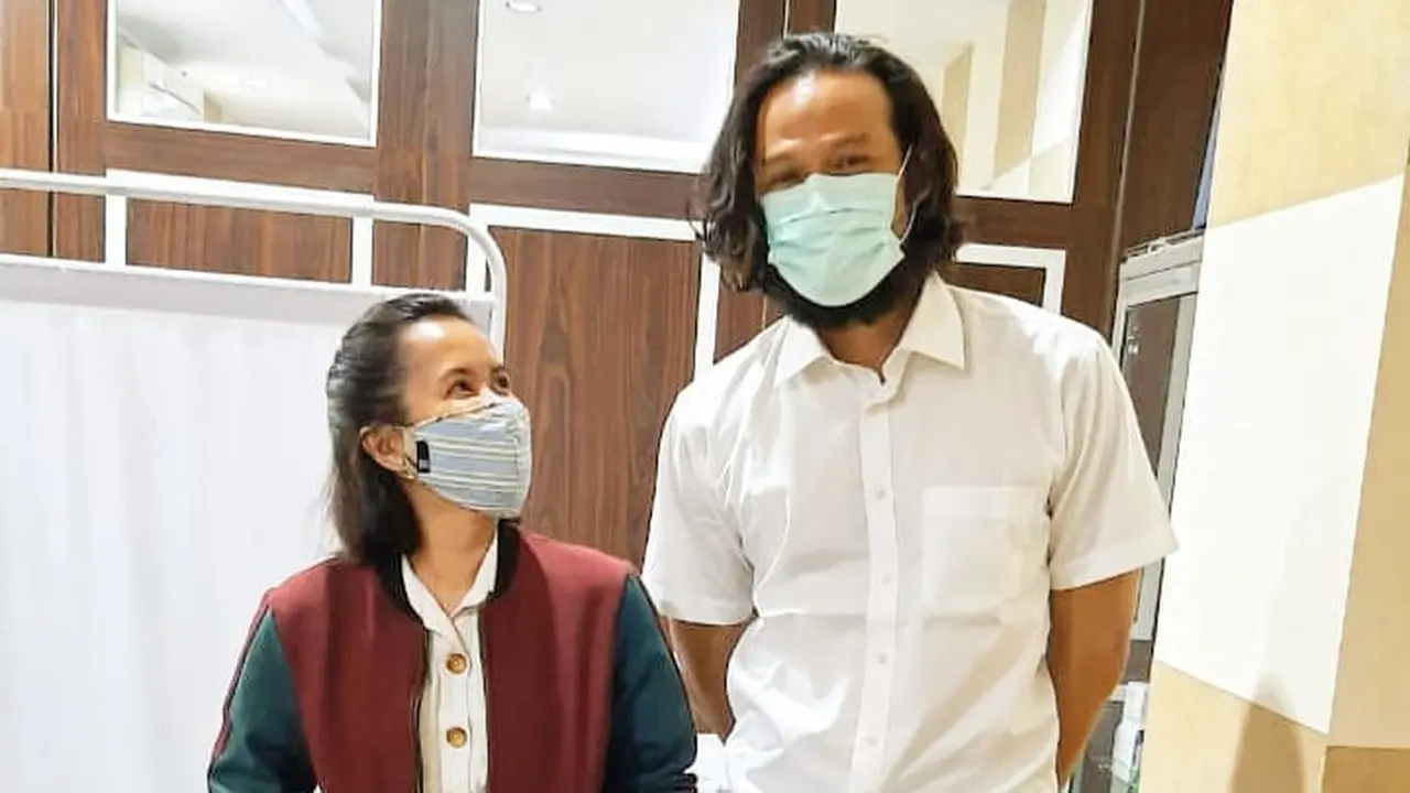 [Fimela] Widi Mulia dan Dwi Sasono