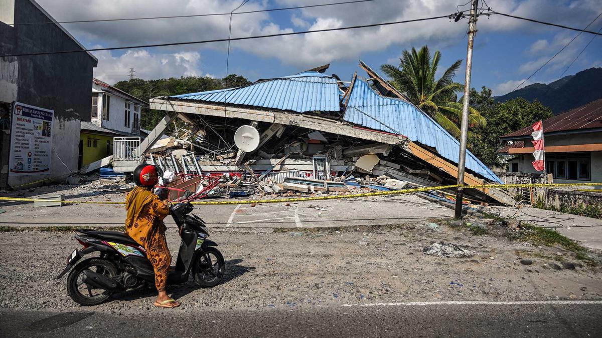 Potret Rumah dan Bangunan Rusak Diterjang Gempa M 7,7 di NTT