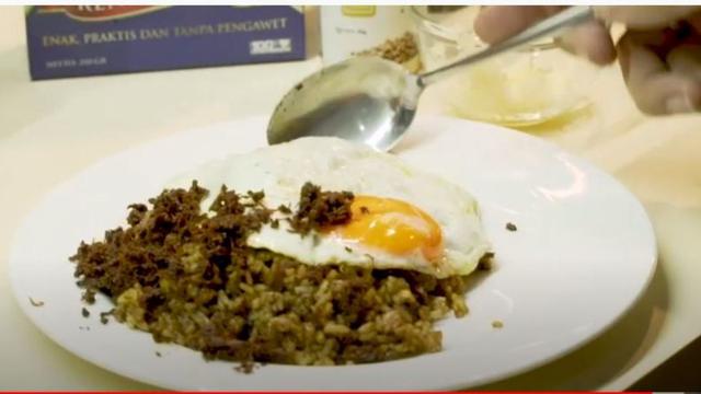 Resep Nasi Goreng Rendang Donna Agnesia dan Darius Sinathrya, Hanya 15 Menit Membuatnya