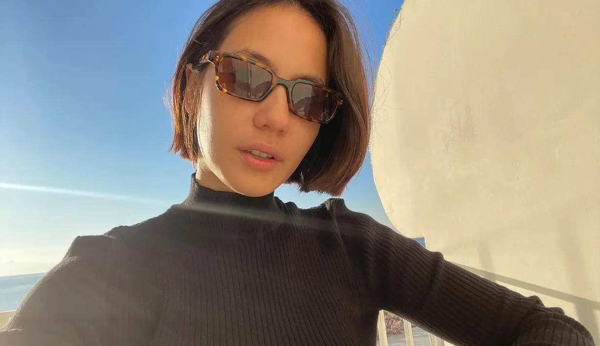 Mana potret Pevita Pearce yang jadi favoritmu, Sahabat FIMELA? [Foto: Instagram/pevpearce]