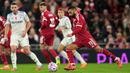 Salah sukses mencetak satu gol dalam kemenangan 2-0 The Reds di Stadion Anfield pada menit ke-45+1. (AP Photo/Jon Super)