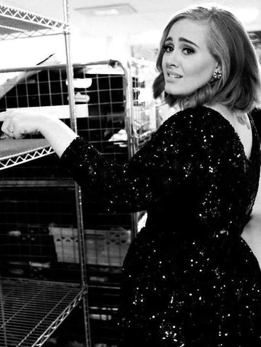 Adele memang menjadi salah satu aktris dengan muka boros. Ia bahkan belum menginjak usia 30. (instagram/adele)