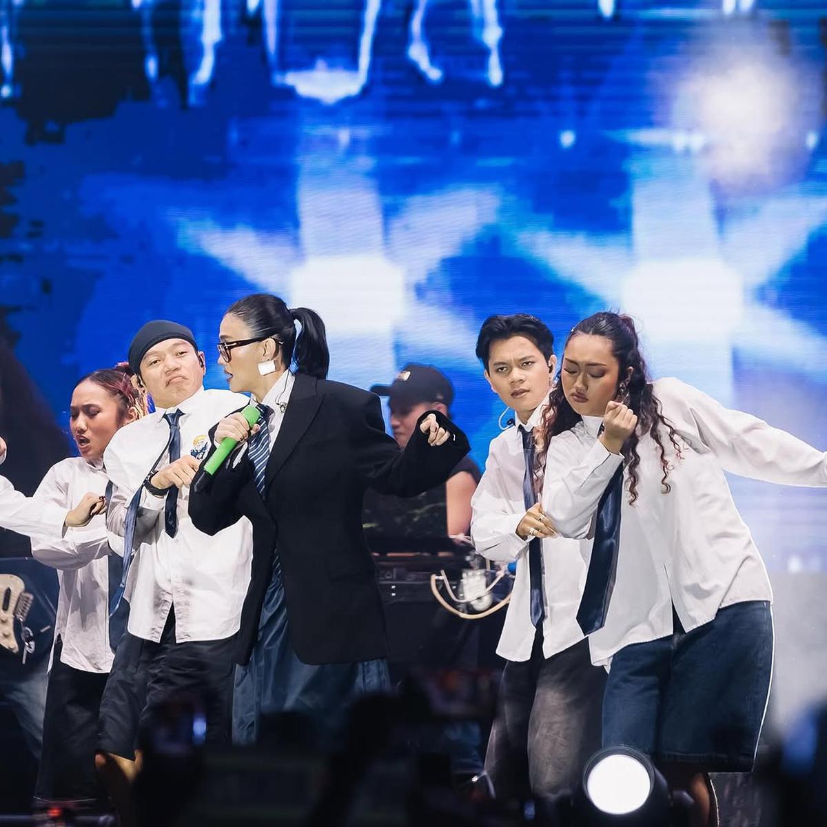 6 Potret Nayyara Anak Tora Sudiro Jadi Dancer Agnez Mo, Begini Aksinya saat Manggung