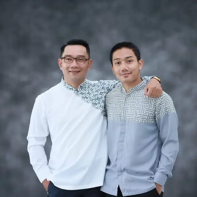 Belum Ditemukan, Ini 6 Potret Kebersamaan Ridwan Kamil dan Putra Sulungnya