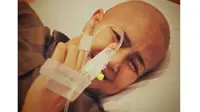 6 Potret Perjuangan Ria Irawan Melawan Kanker, Bikin Haru (sumber: Instagram.com/riairawan)