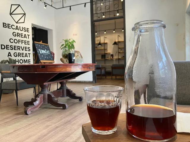 3. Simetri Coffee Roaster