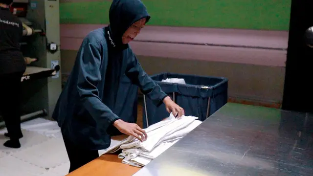Inspiratif, Semangat Kerja Penyandang Disabilitas di Bandung Tempuh Jarak 25 Km Setiap Hari Demi Bantu Keluarga