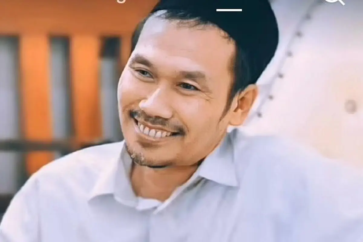 Gus Baha 1