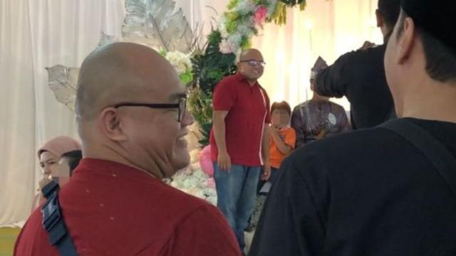 Momen Kocak Pria Bertemu 'Kembarannya' di Pesta Pernikahan