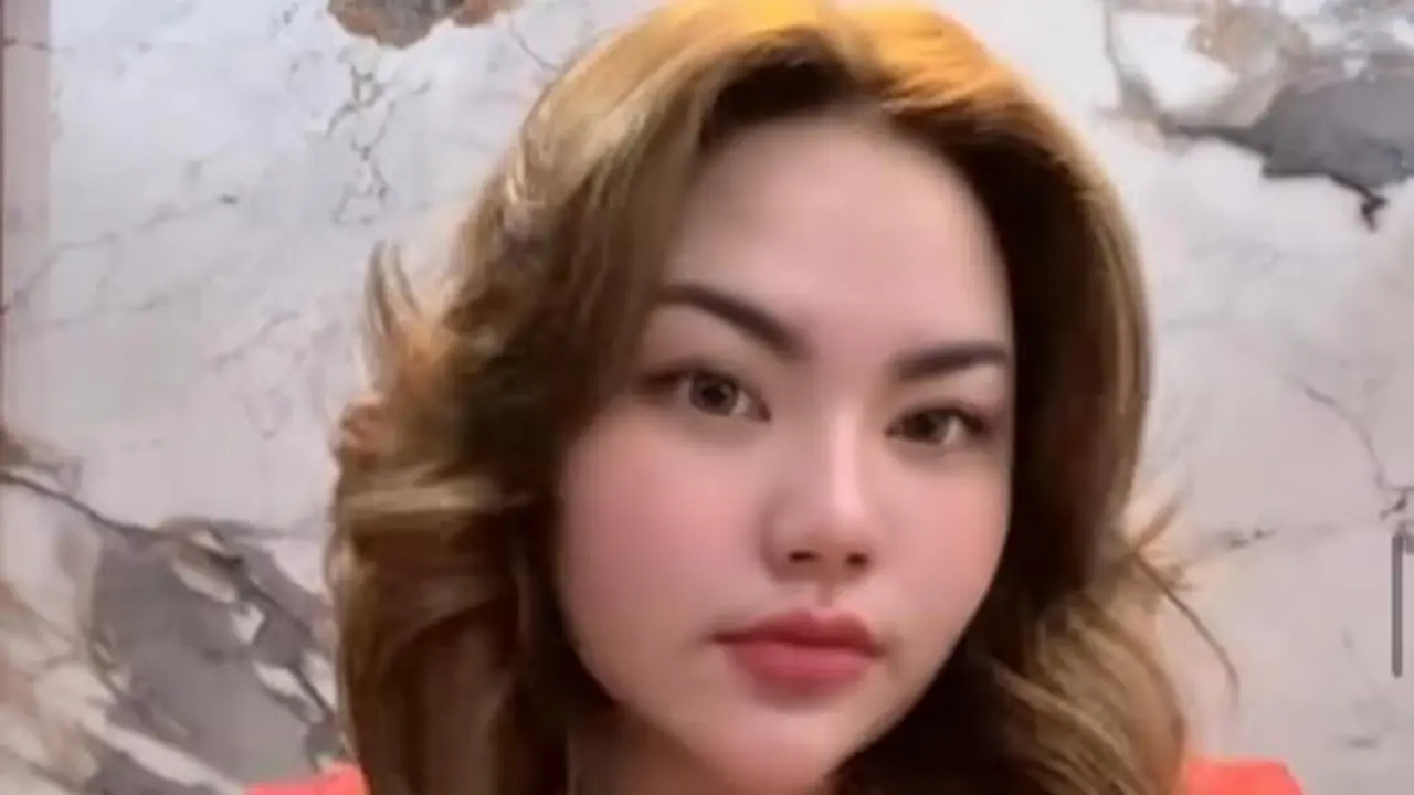 Lisa Mariana yang berselisih dengan mantan Gubernur Jawa Barat, Ridwan Kamil.