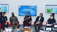 Direktur Jenderal Pengawasan Sumber Daya Kelautan dan Perikanan, Laksda TNI Adin Nurawaluddin dalam Konferensi Pers yang dilaksanakan di Kantor KKP pada Senin (13/12/2021).