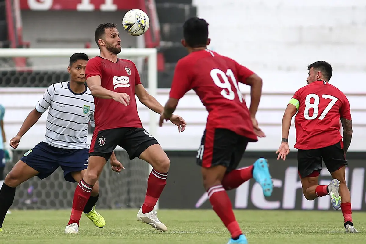 Bali United vs Persela Lamongan