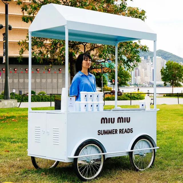 Miu Miu Summer Reads, Saat Taman Dunia Disulap Jadi Perpustakaan Terbuka yang Modis