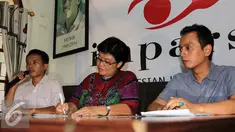 Imparsial menggelar konferensi pers terkait pencalonan Letjen (purn) Sutiyoso sebagai calon Kepala Badan Intelijen Negara (BIN), Jakarta, Kamis (11/6/2015). Imparsial menolak Sutiyoso karena memiliki catatan buruk terkait HAM. (Liputan6.com/Helmi Afandi)