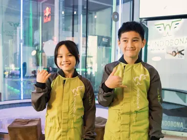 Menariknya, Gempi dan Rafathar kerap melakukan aktivitas bareng. Main tenis, hingga diajak orang tua masing-masing ketemuan jadi waktu yang pas bagi Gempi dan Rafathar main bareng. Seperti saat mereka liburan di Berlin. (Liputan6.com/IG/@/inigempiii)