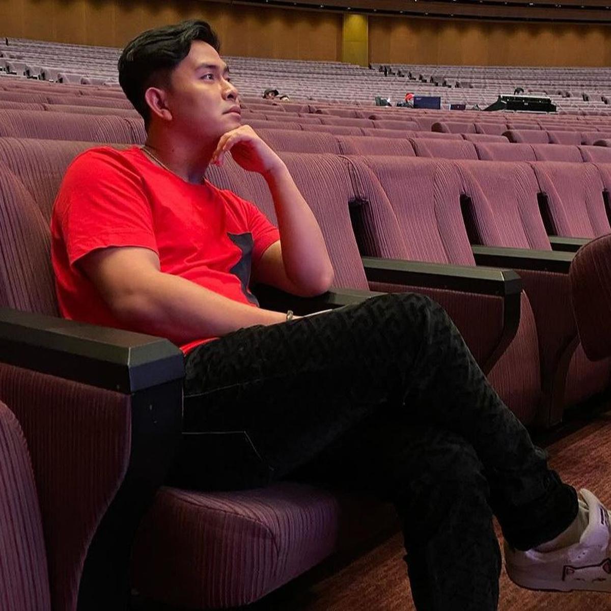 Cakra Khan Bagikan Pengalaman Beli Jaket di Luar Negeri Seharga Rp 6 Juta Diminta Bea Cukai Bayar Pajak Rp 21 Juta