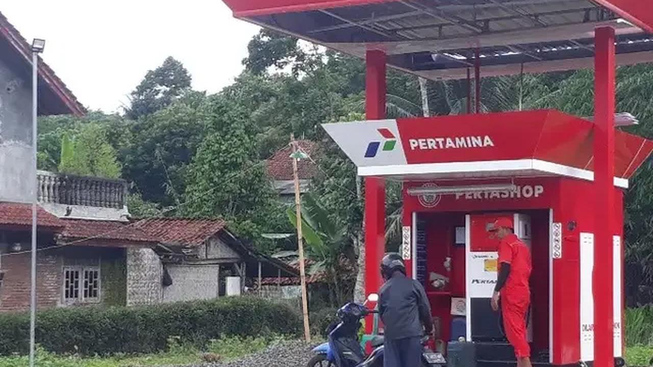 Sebagai program kemitraan Pertamina, Pertashop memang legal karena menjadi lembaga penyalur resmi sekaligus kepanjangan tangan Pertamina yang menjangkau langsung ke masyarakat.