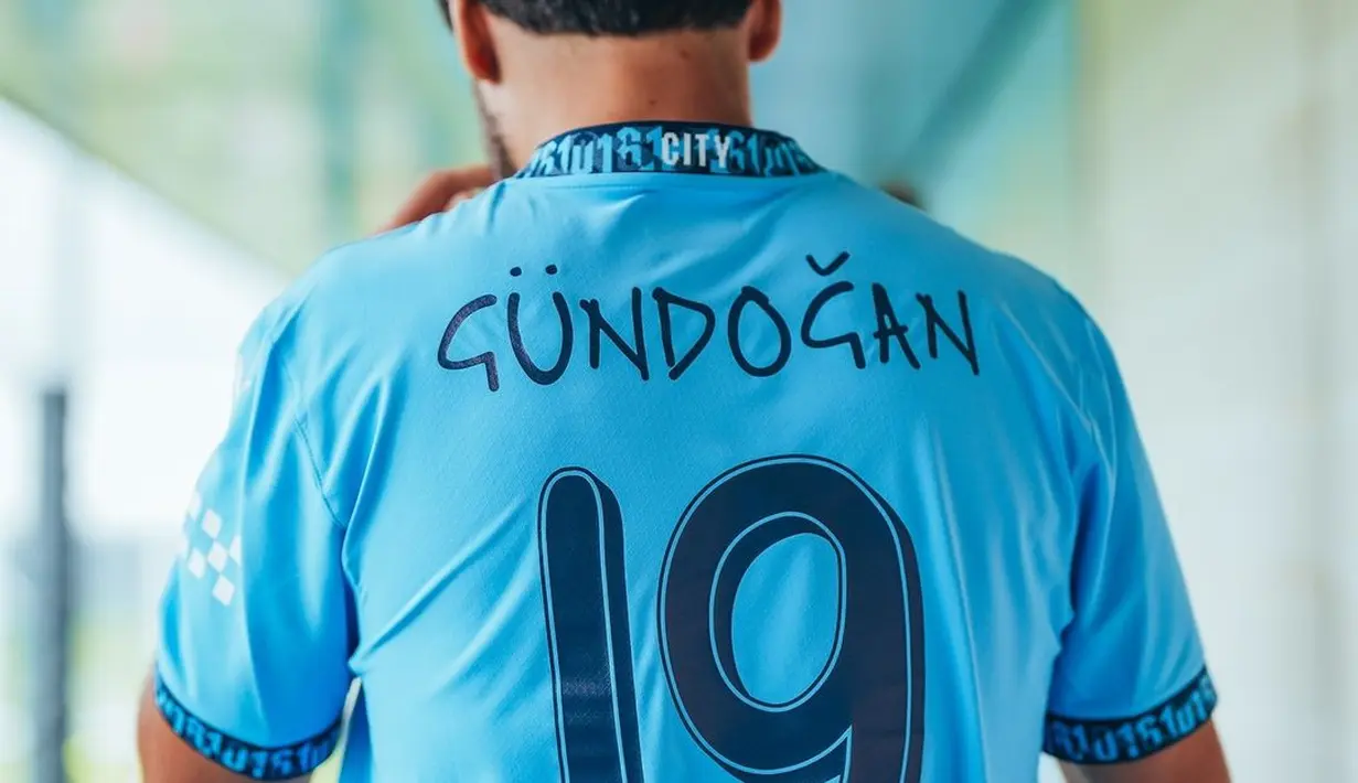 Kini, Gundogan akan mengenakan nomor punggung 19, yang sebelumnya dikenakan oleh pemain-pemain besar di klub ini. (FOTO: instagram.com/mancity/)