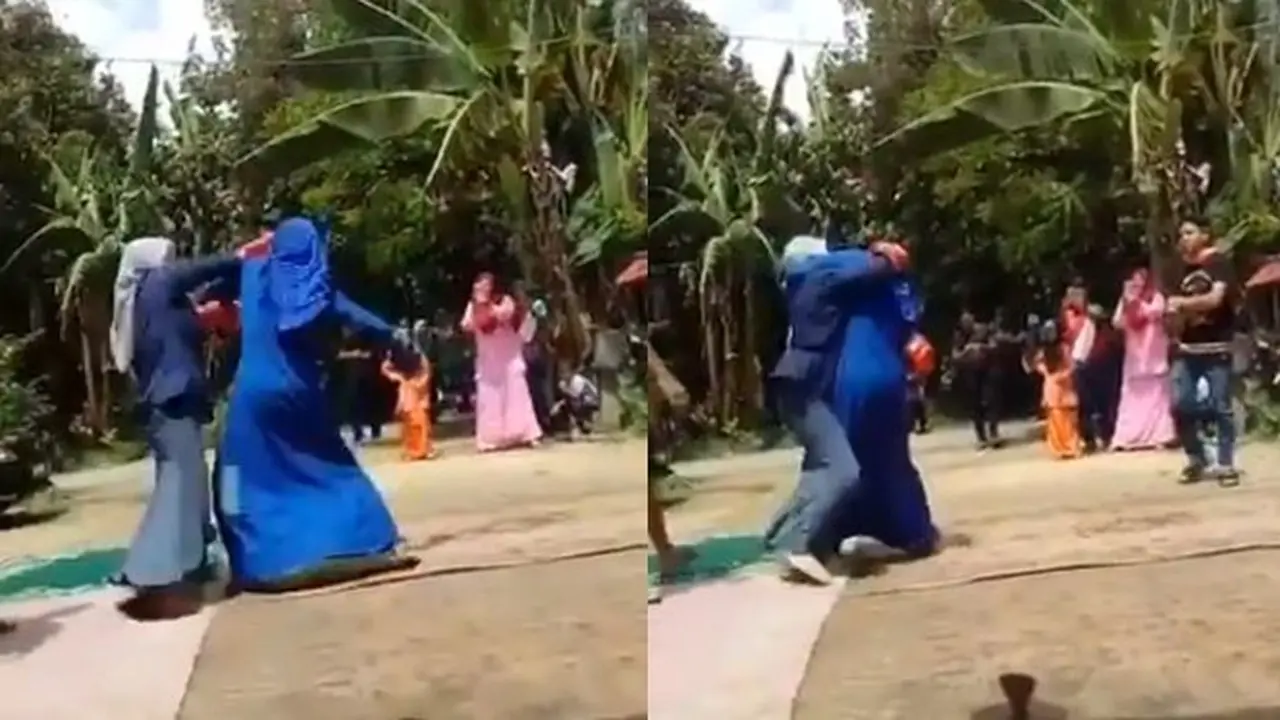 Tradisi Pertunjukan Pernikahan Oleh Emak-Emak Ini Kocak Banget