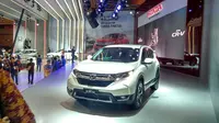 All New Honda CR-V di booth Honda IIMS 2017 (Foto: Rio/Liputan6).