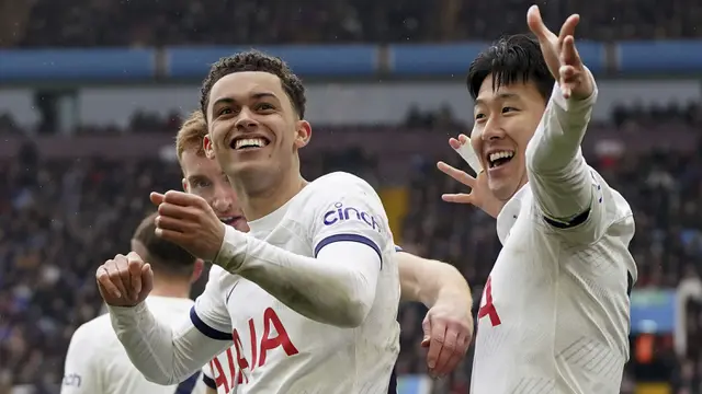 Foto: Tiga Kemenangan Beruntun Aston Villa Terputus setelah Dibantai Tottenham Hotspur Empat Gol Tanpa Balas di Liga Inggris