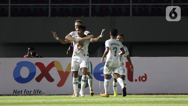 FOTO: Singkirkan PSS, Persib Tantang Persija di Final Piala Menpora 2021