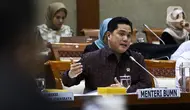 Menteri BUMN, Erick Thohir memberikan paparan dalam rapat dengan Panitia Kerja (Panja) DPR RI untuk skandal di PT Asuransi Jiwasraya (Persero), di Kompleks Parlemen, Jakarta, Selasa (29/1/2020). Erick Thohir diundang untuk membahas penyelesaian sengkarut Jiwasraya. (Liputan6.com/Johan Tallo)