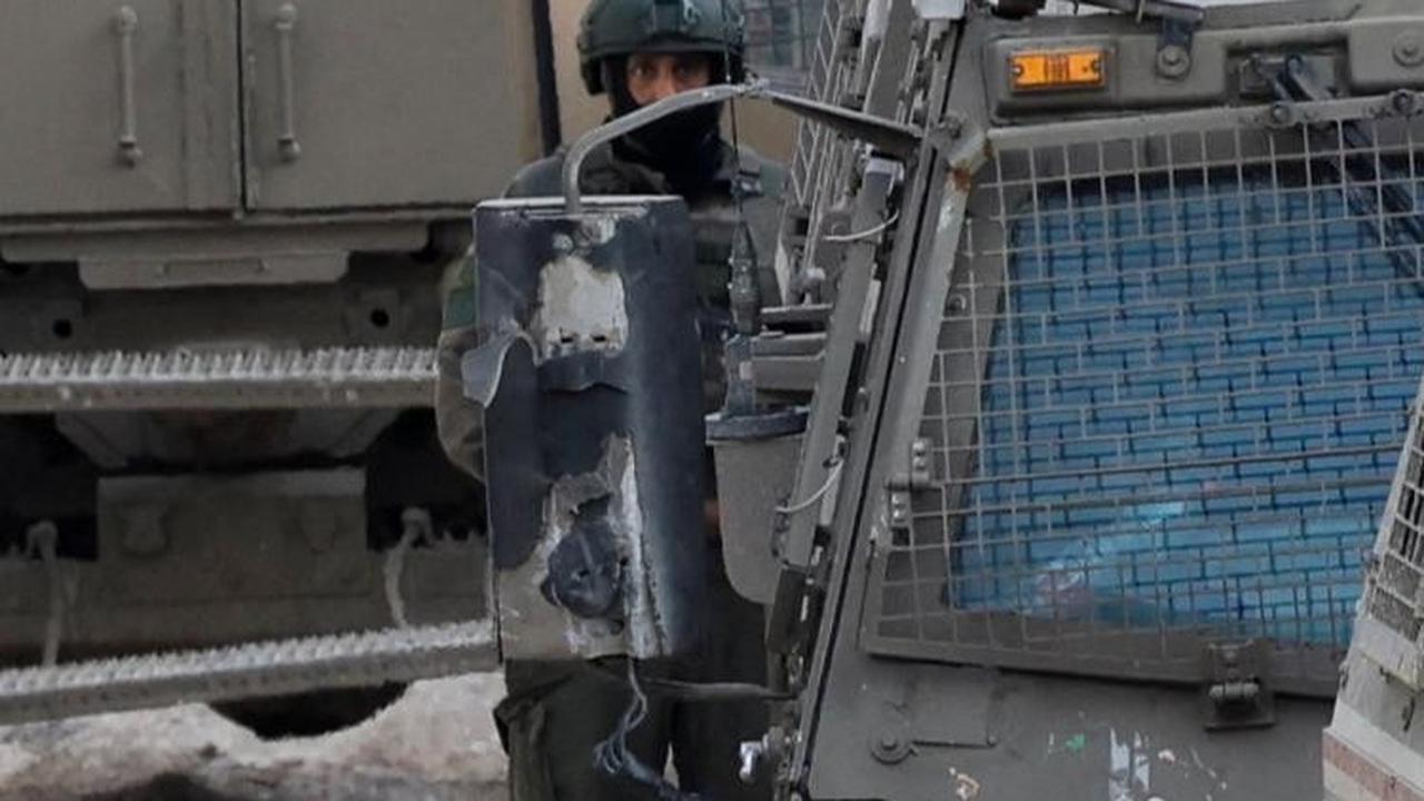 Dalam operasi ini militer Israel terlibat perlawanan yang sengit saat menghadapi pejuang Palestina di Tepi Barat. Foto: REUTERS / Raneen Sawafta<br>