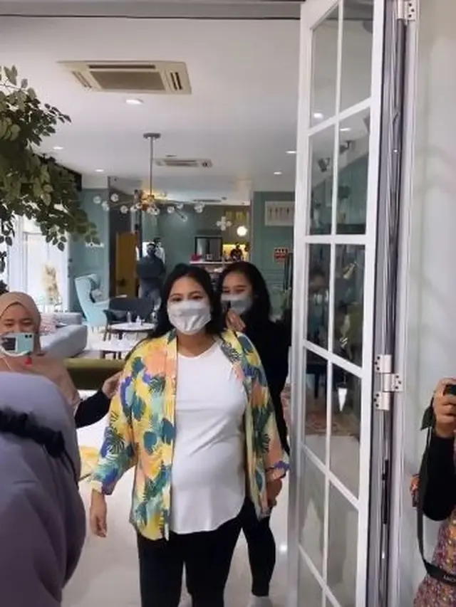 6 Momen Baby Shower Caca Tengker, Dapat Kejutan dari Nagita Slavina