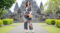 10 Inspirasi Model Batik Santai untuk Liburan di Yogyakarta, Bisa Coba Outer hingga Celana Kulot Stylish