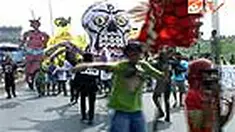 Memperingati empat tahun semburan lumpur Lapindo, sejumlah kalangan menggelar unjuk rasa di berbagai tempat sebagai protes atas kelambanan pihak-pihak yang bertanggungjawab dalam menuntaskan petaka itu.