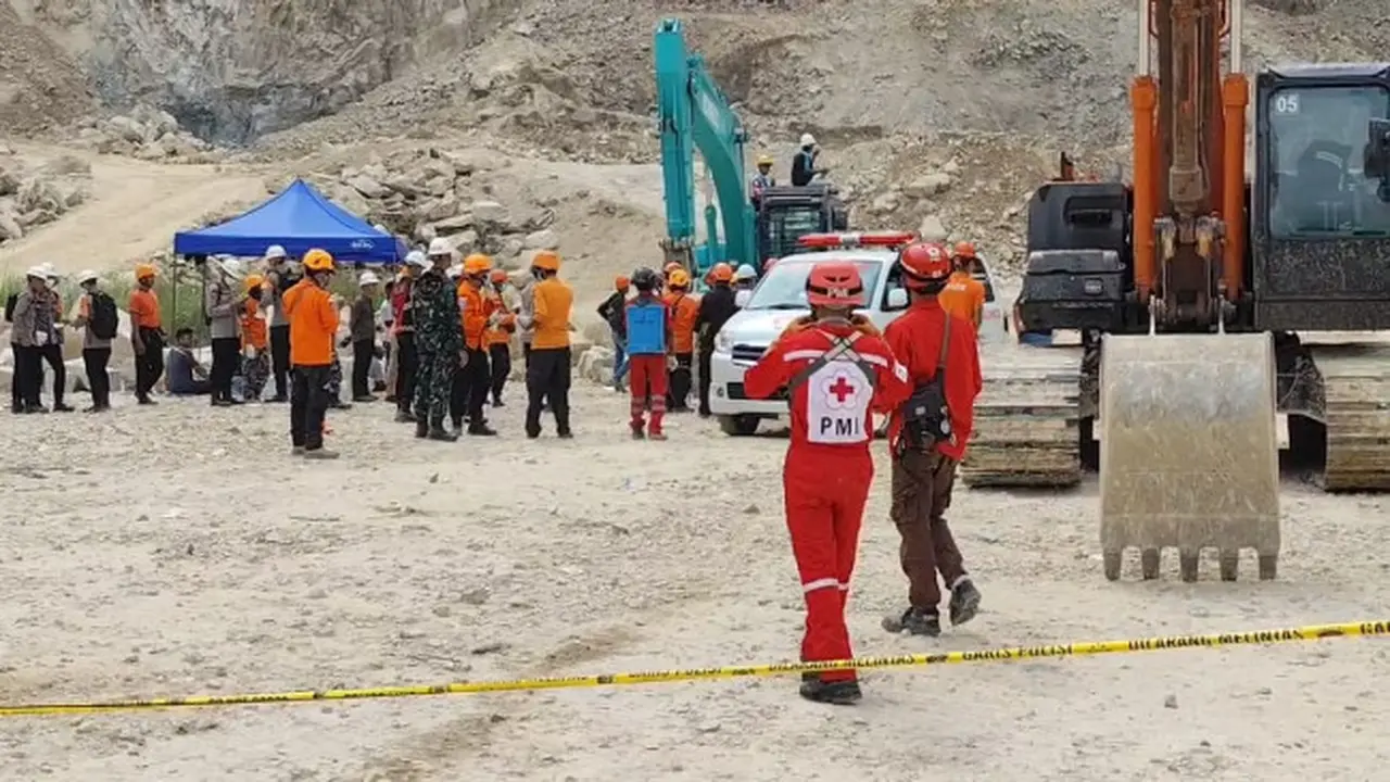 Tim SAR Kembali Temukan Korban, Pencarian Dihentikan Sementara Imbas Longsor Susulan