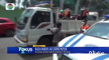 Simak informasi terkini dalam Fokus Pagi dengan pilihan topik sebagai berikut, Toko Bangunan Terbakar, Gudang Suku Cadang Terbakar, Razia Parkir Liar, 37 Sepeda Motor Diangkut.