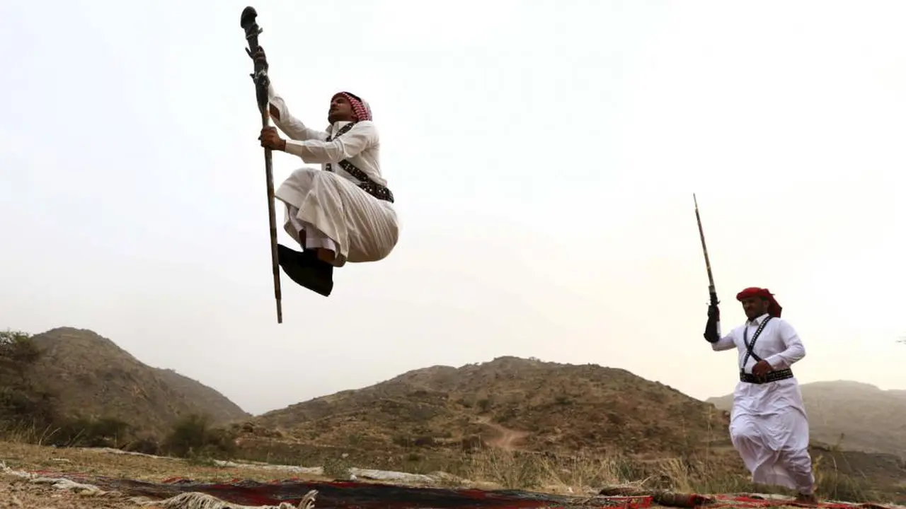 Bukti Laki-laki Arab Sudah Gak 'Terbang' Pakai Karpet Ajaib Lagi