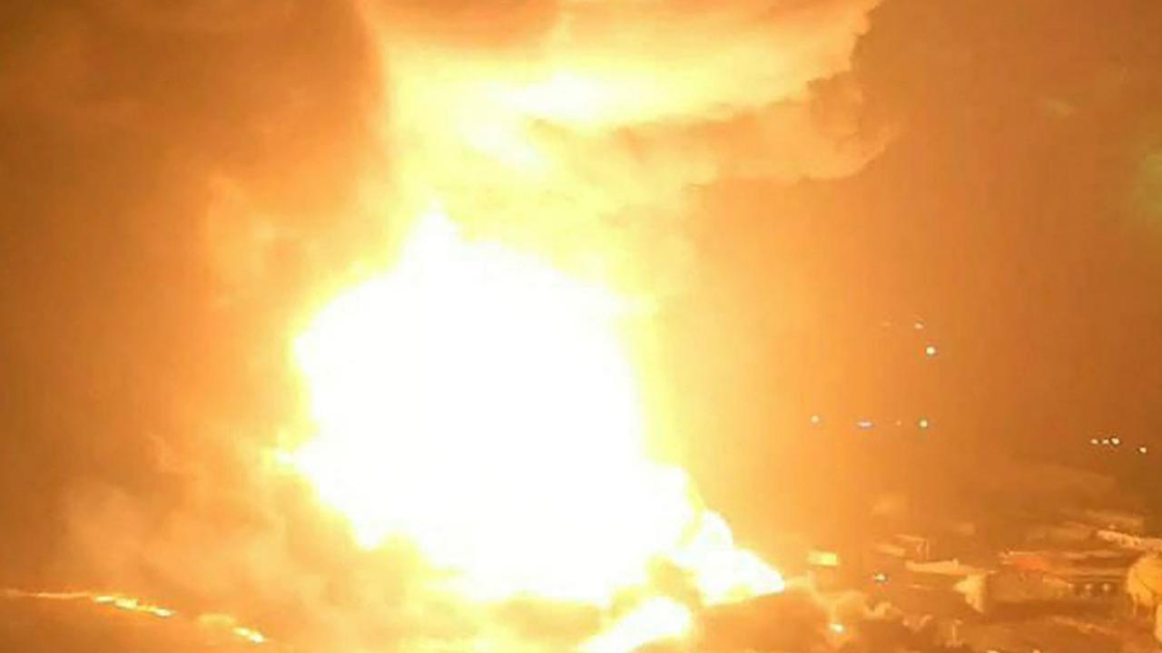 Penampakan depot bahan bakar Houthi di Yaman yang diserang Israel