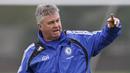 1. Guus Hiddink (2009), 72.7% - Hiddink menjadi pelatih Chelsea dengan persentase kemenangan tertinggi. Meski hanya tiga bulan, dirinya berhasil memperbaiki kondisi tim yang saat itu sedang terpuruk. (AFP/Glyn Kirk)