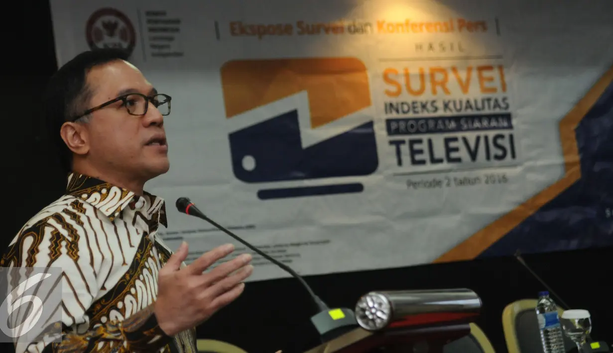 Anggota Komisi I DPR, Arief Suditomo memberi sambutan jelang rilis indeks kualitas program siaran televisi periode II 2016 oleh KPI dan ISKI di Jakarta, Rabu (5/10). Survei dilaksanakan tim dari 12 perguruan tinggi. (Liputan6.com/Helmi Fithriansyah)