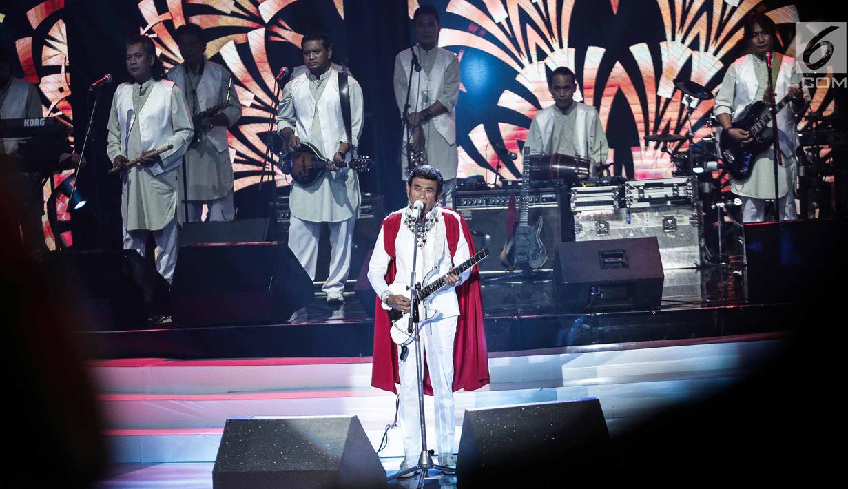 FOTO: Rhoma Irama Goyang Panggung Puteri Muslimah Asia 2018 - ShowBiz