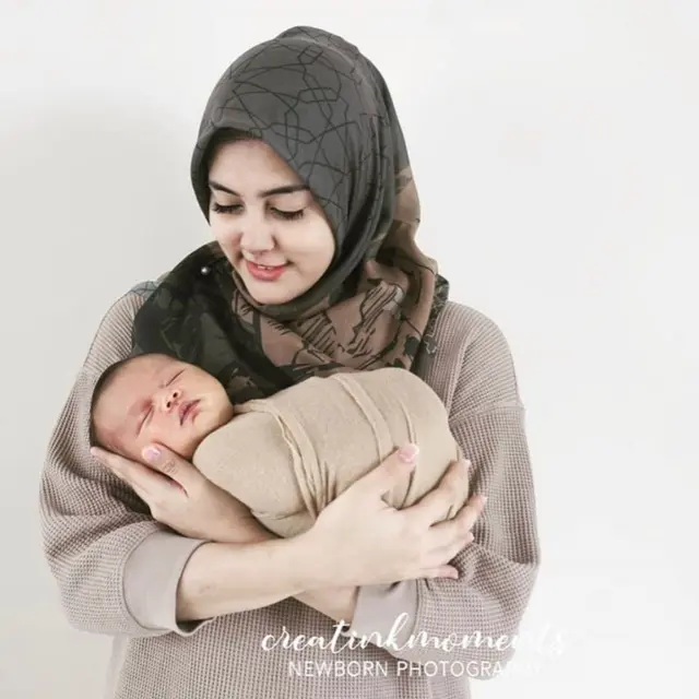 Potret Anak Bayi Artis yang Kelahirannya Telah Dinanti-nanti Oleh Publik