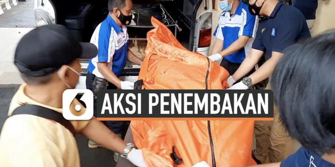 VIDEO: 3 Jenazah Korban Penembakan di Kafe Cengkareng Tiba di RS Polri