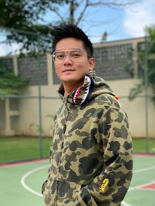 Penampilan Baru Boy William Disebut Mirip Artis Korea - News & Entertainment Fimela.com