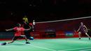 Chico berhasil mengalahkan Angus Ng Ka Long dalam duel sangat dramatis dengan tiga gim 17-21, 27-25, 22-20. (Bola.com/M Iqbal Ichsan)