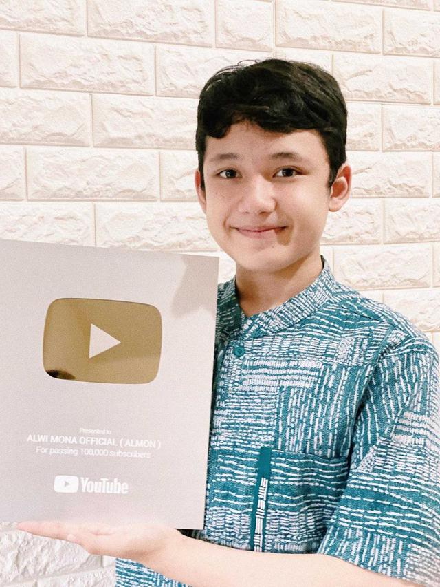 6 Potret Terbaru Alwi Assegaf Pemeran Kian Santang Kini Makin Dewasa Hot Liputan6 Com