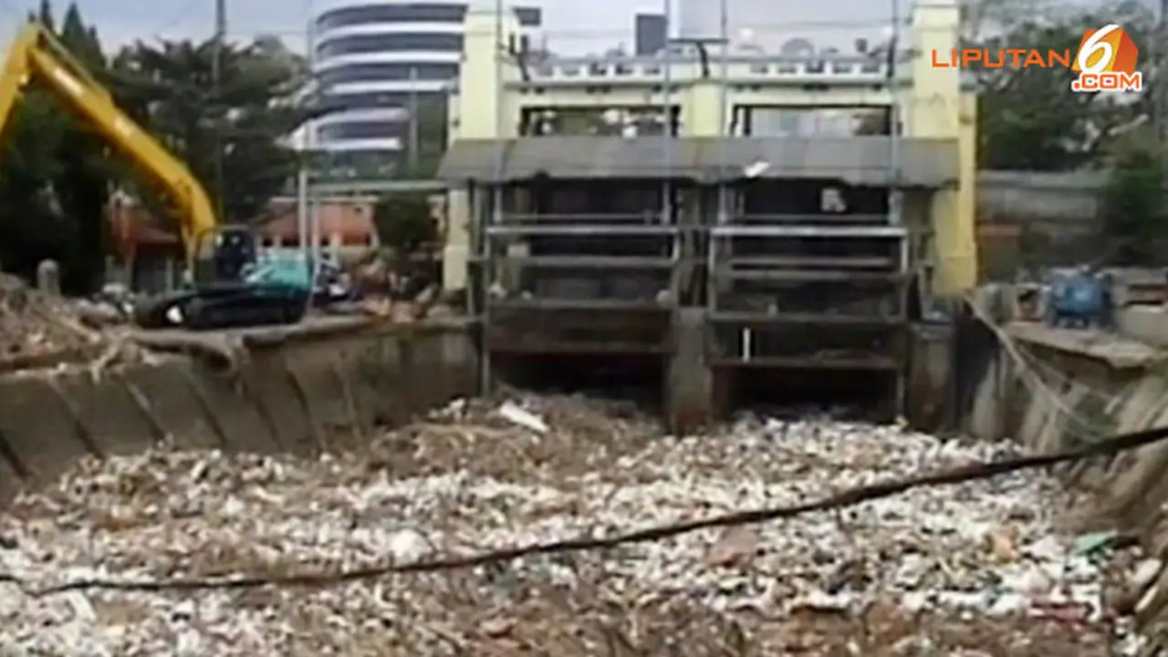 sampah-manggarai130715d.jpg