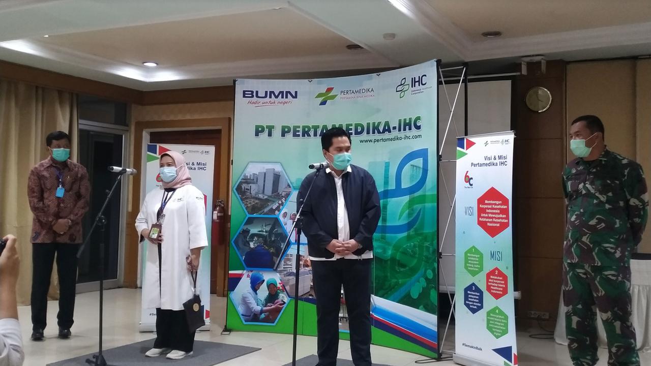 Menteri Badan Usaha Milik Negara (BUMN) Erick Thohir melakukan kunjungan guna mengecek persiapan Rumah Sakit Pertamina Jaya. (Athika/Liputan6.com)