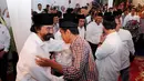 Kedatangan Jokowi juga disambut Ketua Umum Partai NasDem Surya Paloh, Jakarta, Senin (30/6/14). (Liputan6.com/Andrian M Tunay)