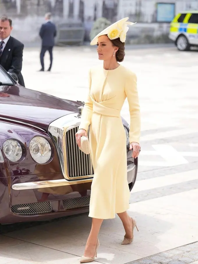 6 Tampilan Cerah Kate Middleton di Platinum Jubilee Ratu Elizabeth II dengan Gaun Kuning