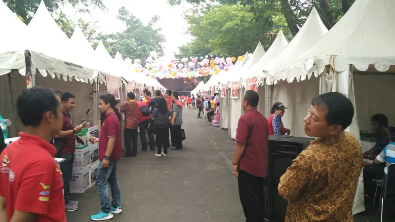 Perayaan Imlek Nasional di TMII Mulai Dipadati Pengunjung