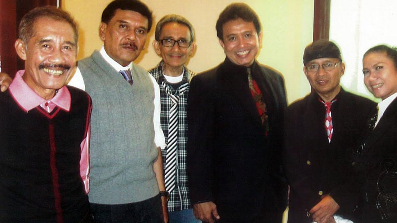 Drummer Band D'lloyd Tutup Usia